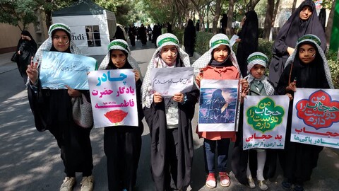 تصاویر| اجتماع 3 هزارنفری دختران حسینی،مادران زینبی خمینی شهر