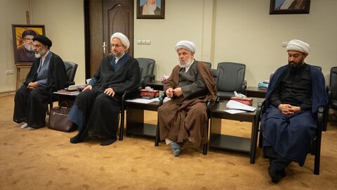 تصاویر| تشکیل قرارگاه راهبردی مساجد البرز با محوریت آیت‌الله حسینی همدانی