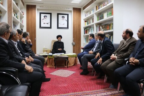 تصاویر/ دیدار معاون وزیر میراث فرهنگی با امام جمعه اردبیل