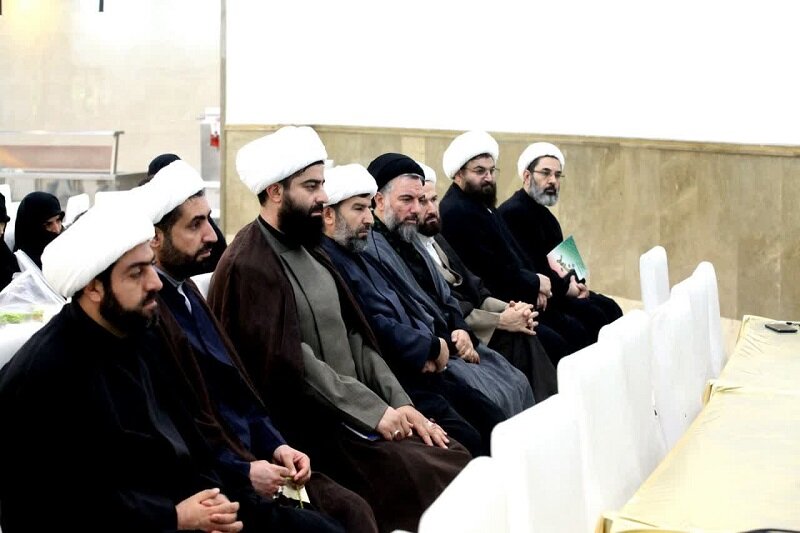 امامت جمعه سربازی حضرت ولی‌عصر(عج) است+ تصاویر