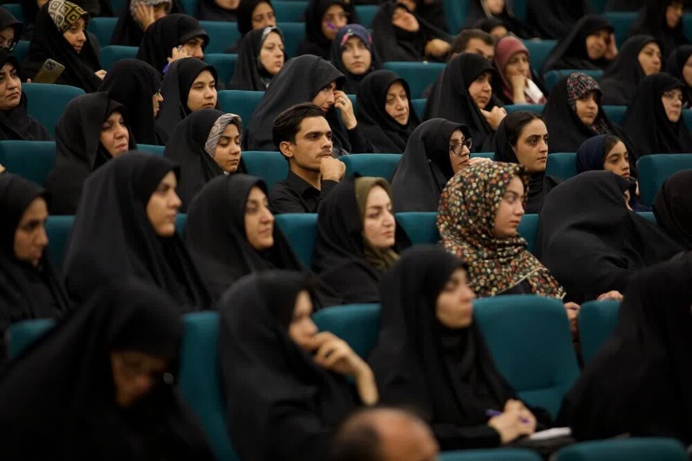 اجتماع «خانواده متعالی عصر ظهور» با محوریت جهاد تبیین در کاشان برگزار شد+عکس