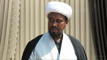 روحانی هندی: آیت‌الله خامنه‌ای، پرچم‌دار استقلال و صدای رسای مظلومان جهان هستند