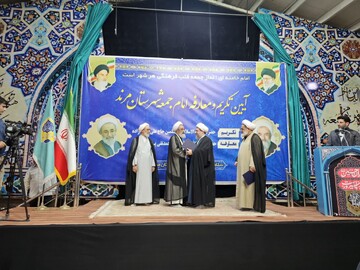 کلیپ | آیین تودیع و معارفه امام جمعه مرند