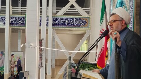 تصاویر/ اقامه نمازجمعه رابر