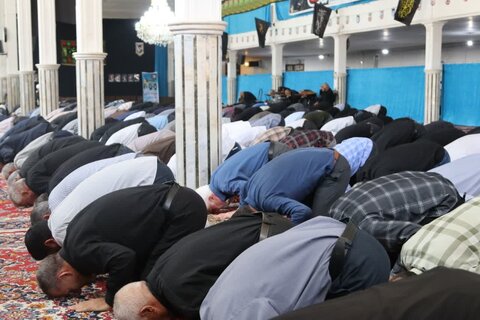 تصاویر/ اقامه نماز جمعه شهرستان شاهین دژ