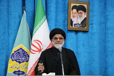 تصاویر/ اقامه نماز جمعه در شهرستان دهلران