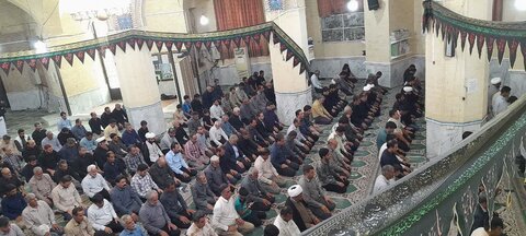 تصاویر/ اقامه نمازجمعه عنبرآباد