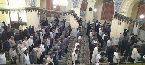 تصاویر/ اقامه نمازجمعه عنبرآباد