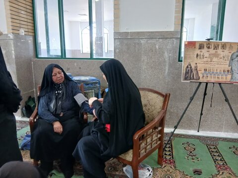 تصاویر/برگزاری نمایشگاه عفاف و حجاب در مصلی امام علی شهرستان ساوه