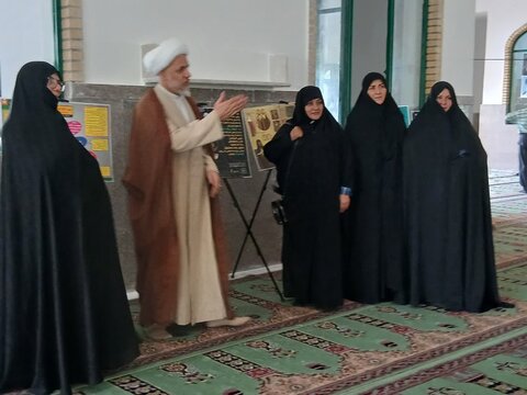 تصاویر/برگزاری نمایشگاه عفاف و حجاب در مصلی امام علی شهرستان ساوه