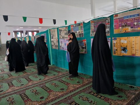 تصاویر/برگزاری نمایشگاه عفاف و حجاب در مصلی امام علی شهرستان ساوه