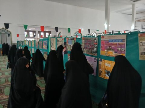 تصاویر/برگزاری نمایشگاه عفاف و حجاب در مصلی امام علی شهرستان ساوه