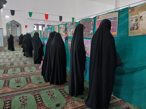 تصاویر/برگزاری نمایشگاه عفاف و حجاب در مصلی امام علی شهرستان ساوه