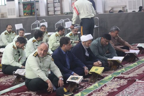 تصاویر/ مراسم گرامیداشت هفتمین روز شهادت شهید مدافع وطن "عباس بیرقی فرد" در گلزار شهدای بندرعباس