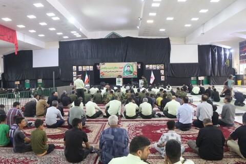 تصاویر/ مراسم گرامیداشت هفتمین روز شهادت شهید مدافع وطن "عباس بیرقی فرد" در گلزار شهدای بندرعباس