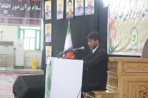 تصاویر/ مراسم گرامیداشت هفتمین روز شهادت شهید مدافع وطن "عباس بیرقی فرد" در گلزار شهدای بندرعباس