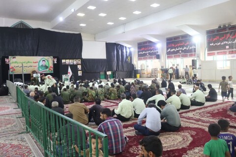 تصاویر/ مراسم گرامیداشت هفتمین روز شهادت شهید مدافع وطن "عباس بیرقی فرد" در گلزار شهدای بندرعباس
