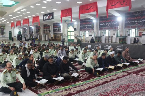 تصاویر/ مراسم گرامیداشت هفتمین روز شهادت شهید مدافع وطن "عباس بیرقی فرد" در گلزار شهدای بندرعباس