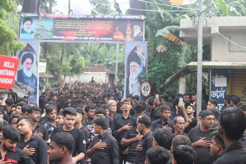 ইমাম হুসাইন (আ.) এর শাহাদতের দসমা উপলক্ষে শোক সভা/ছবি