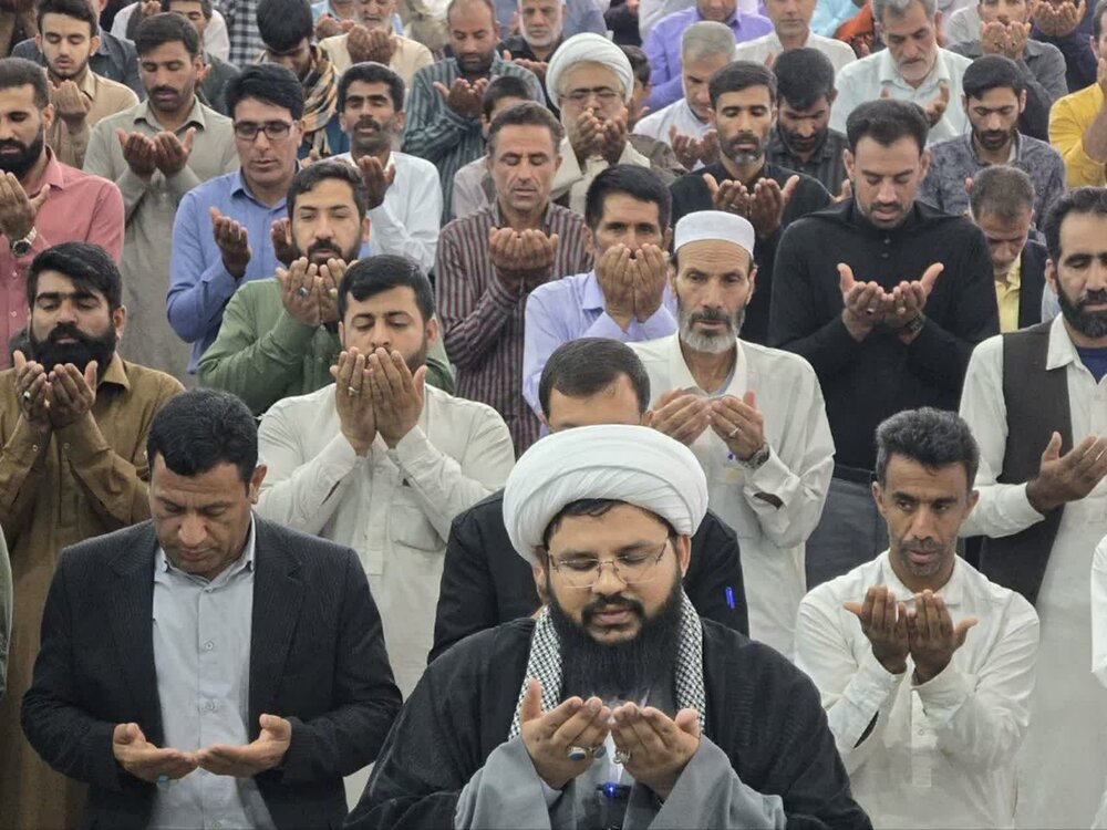 تصاویر/ اقامه نمازجمعه ریگان