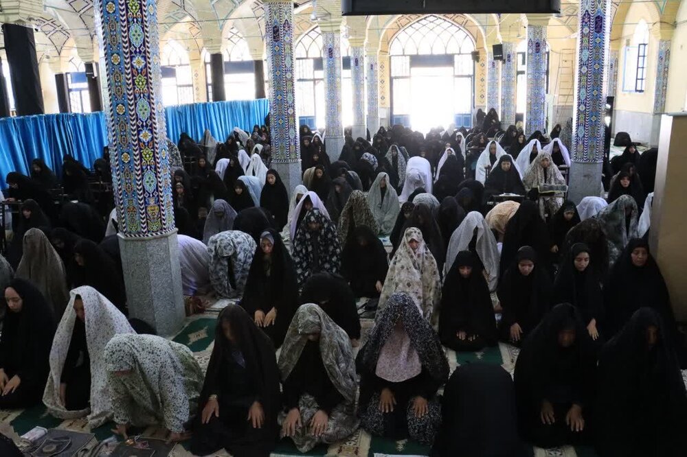تصاویر/ اقامه نمازجمعه ماهان