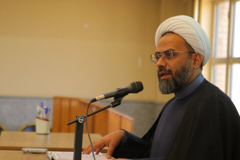 نشست تبیینی و تحلیلی جنگ تحمیلی  دوازده روزه از منظر قرآن کریم