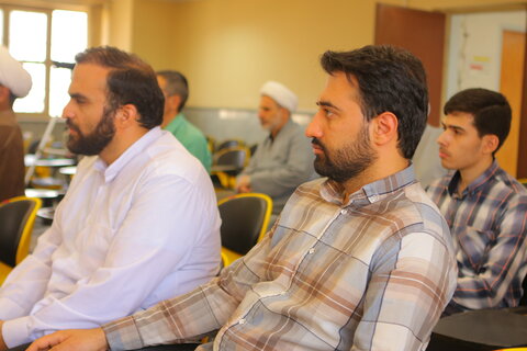 نشست تبیینی و تحلیلی جنگ تحمیلی  دوازده روزه از منظر قرآن کریم