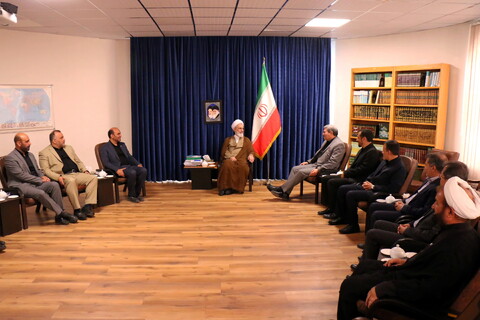 تصاویر/ دیدار رئیس سازمان بهزیستی کشور با آیت الله اعرافی