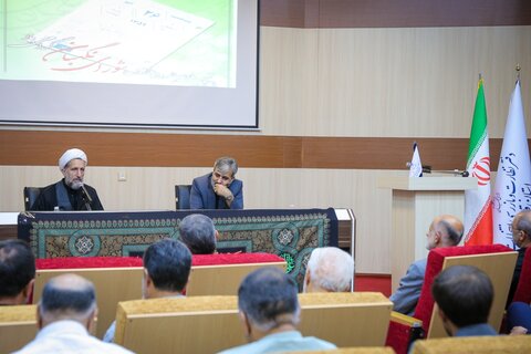 تصاویر / دیدار امام جمعه قزوین   مسئولین دفاتر و رابطین شهرستان‌ها ی شورای نگهبان استان قزوین