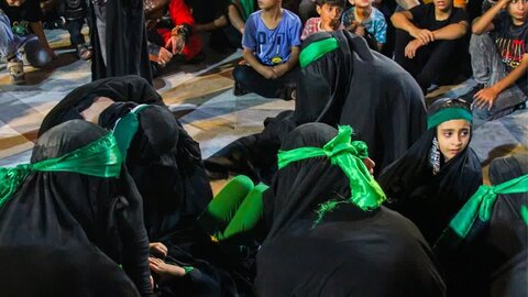 تصاویر/آیین نمادین کاروان اسرای کربلا به شام در نجف ایران