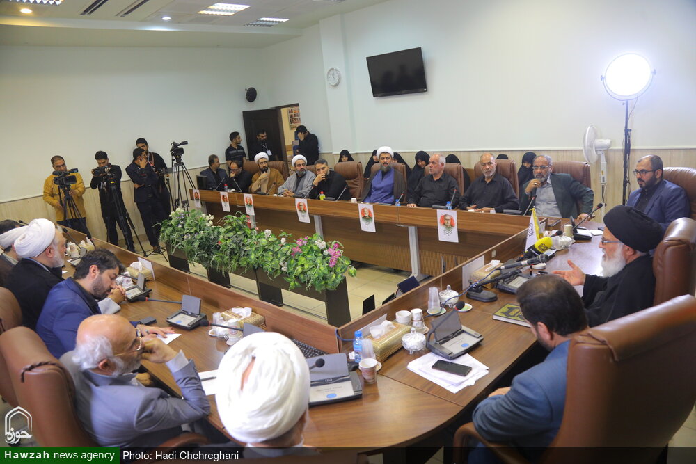 क़ुम; "शत्रु की पहचान और प्रतिरोध " विषय पर तीसरा राष्ट्रीय सम्मेलन आयोजित / सीरिया की वर्तमान स्थिति एक सबक है, वक्ता