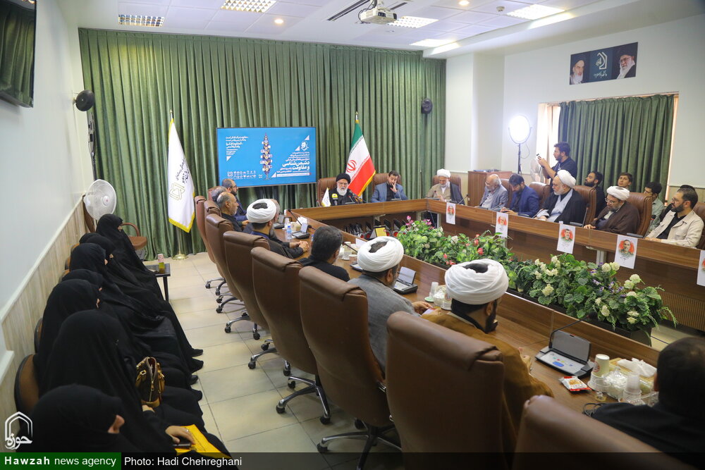 क़ुम; "शत्रु की पहचान और प्रतिरोध " विषय पर तीसरा राष्ट्रीय सम्मेलन आयोजित / सीरिया की वर्तमान स्थिति एक सबक है, वक्ता