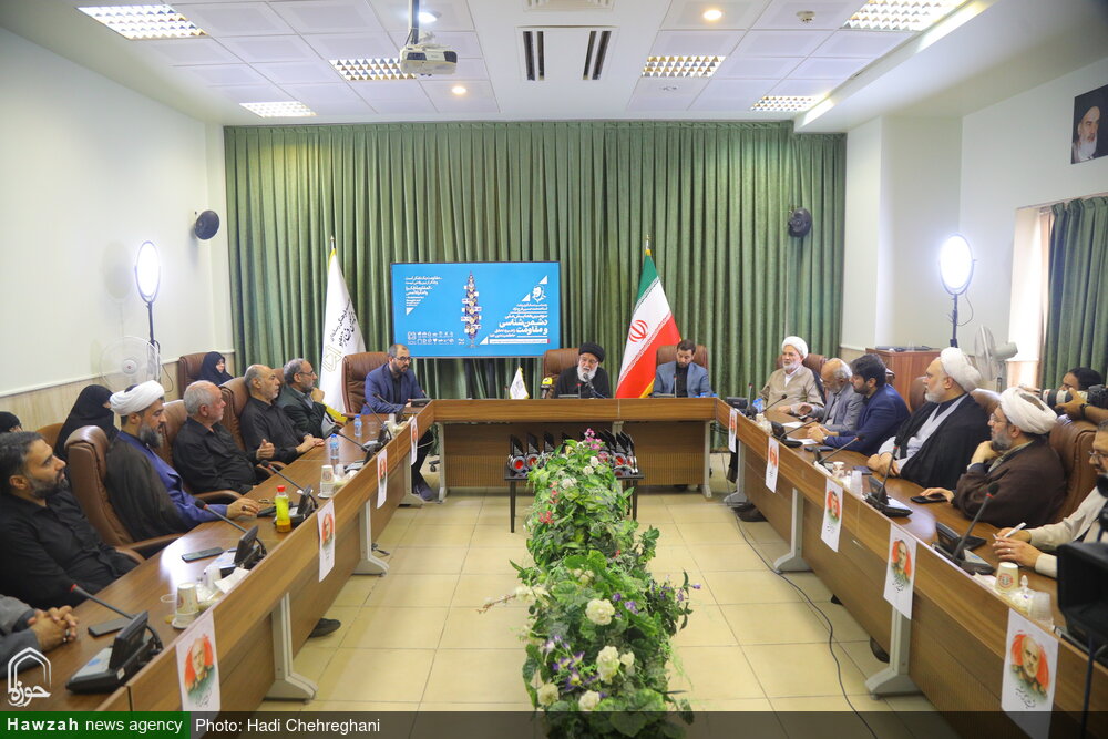 क़ुम; "शत्रु की पहचान और प्रतिरोध " विषय पर तीसरा राष्ट्रीय सम्मेलन आयोजित / सीरिया की वर्तमान स्थिति एक सबक है, वक्ता