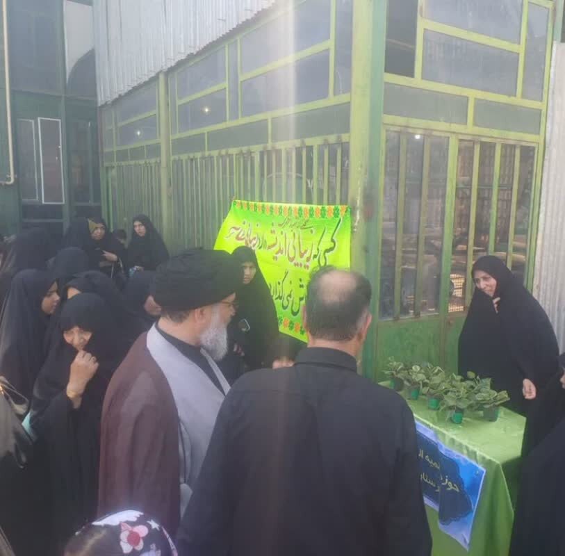 از تقدیر دختران باحجاب تا تجلیل از بانوان بازار+ عکس