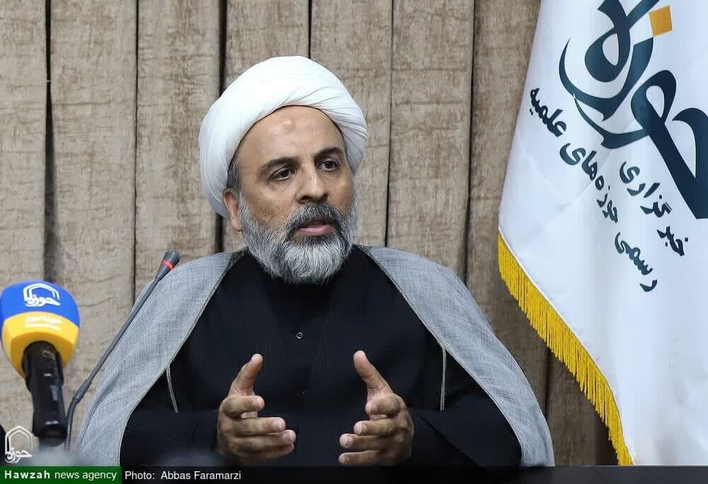 چرا کشف حجاب حرام شرعی و حرام سیاسی است؟