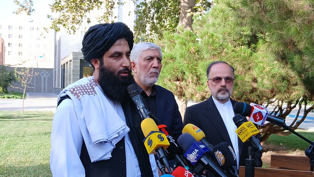 سفر رسمی هیئت هرات به مشهد با هدف توسعه همکاری‌های اقتصادی و بررسی وضعیت مهاجرین