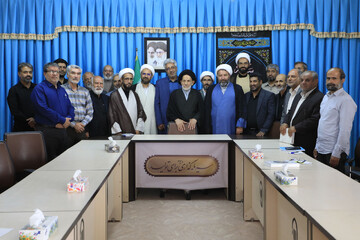 تصاویر/ دیدار نماینده ولی فقیه خراسان جنوبی با ستاد نماز جمعه استان