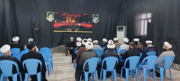 تصاویر/ نشست روحانیون بخش مرکزی دشتستان در مدرسه علمیه چهارده معصوم(ع)