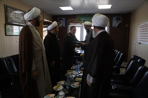 تصاویر /  تجلیل نماینده ولی فقیه در استان همدان از رشادت‌های نیروی های مسلح در جنگ تحمیلی 12 روزه