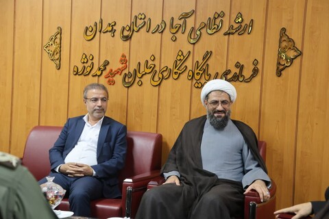 تصاویر /  تجلیل نماینده ولی فقیه در استان همدان از رشادت‌های نیروی های مسلح در جنگ تحمیلی 12 روزه