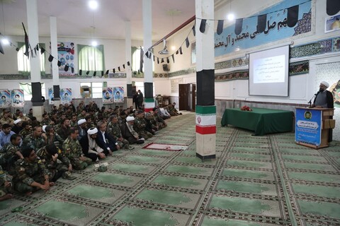 تصاویر /  تجلیل نماینده ولی فقیه در استان همدان از رشادت‌های نیروی های مسلح در جنگ تحمیلی 12 روزه