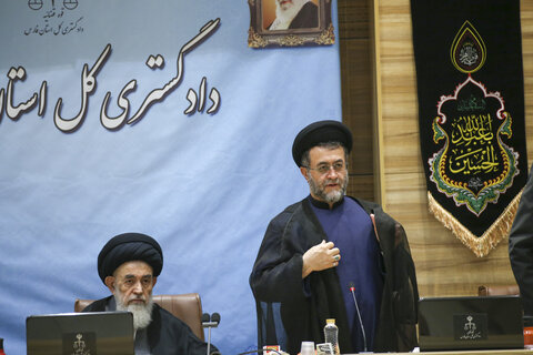 تصاویر| نشست جامعه روحانیت شیراز