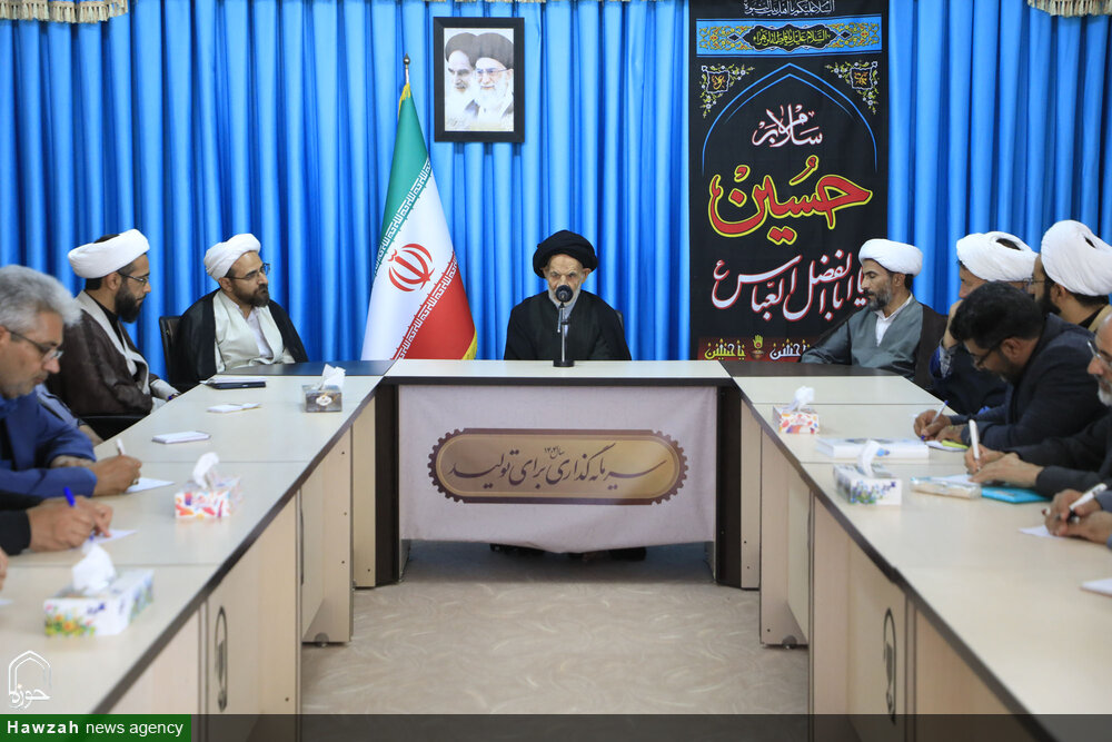 نماز جمعه؛ پایگاهی برای تجلی انسانیت، عدالت و مبارزه جهانی با سلطه است+ تصاویر