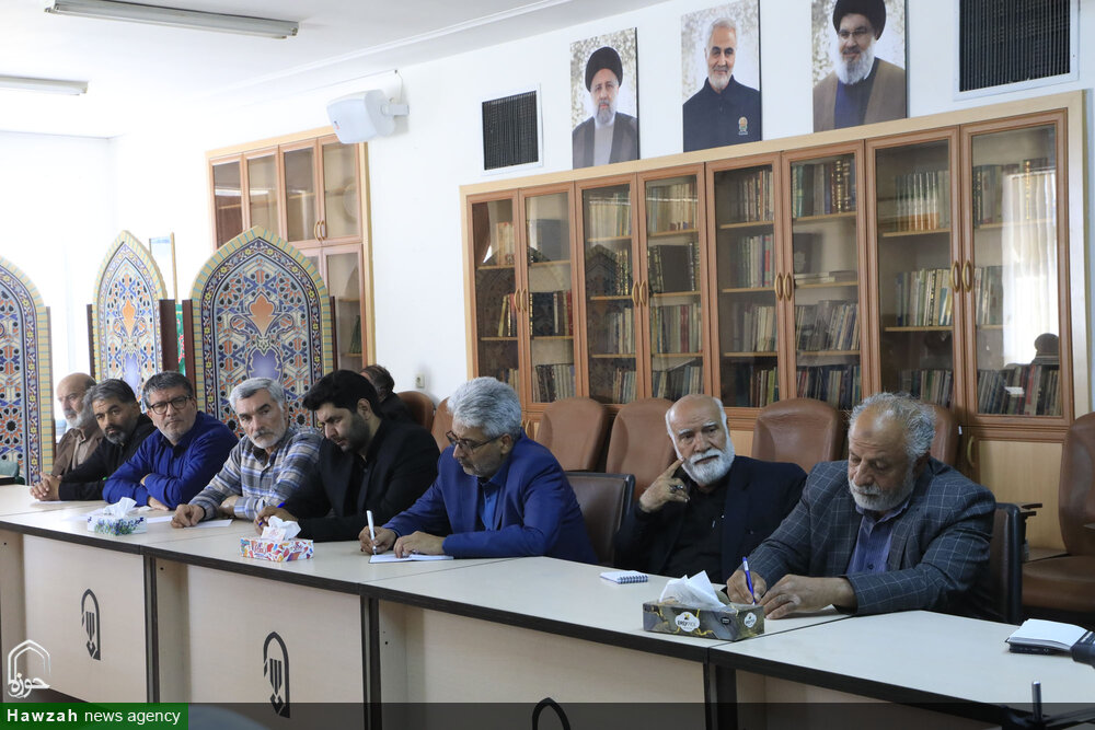نماز جمعه؛ پایگاهی برای تجلی انسانیت، عدالت و مبارزه جهانی با سلطه است