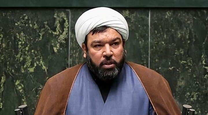 مدیریت ناکارآمد منابع آب علت اصلی خشک شدن درختان در ساوه است