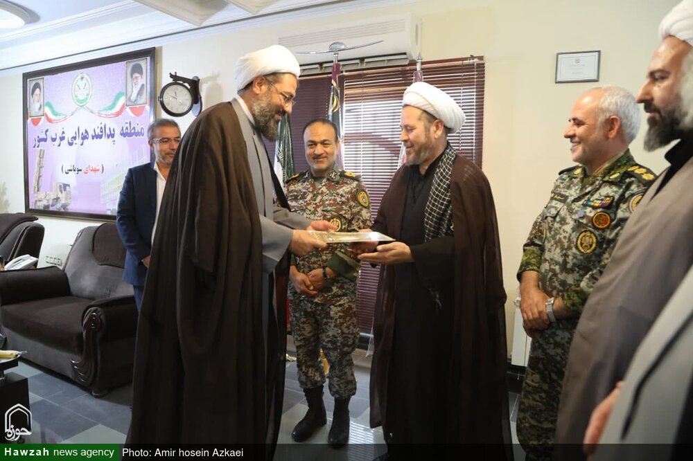 تجلیل نماینده مقام معظم رهبری در همدان از رشادتهای نیروهای مسلح مستقر در استان