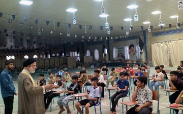 تصاویر/ جام آدینه در مصلی شهدای محراب دیّر