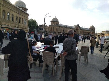 تصاویر/ نمایشگاه خیابانی بسیج دانشجویی در همدان