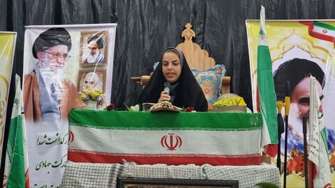 تصاویر/ تجلیل از خانواده شهید والامقام «عزیز بیژنی» در گناوه