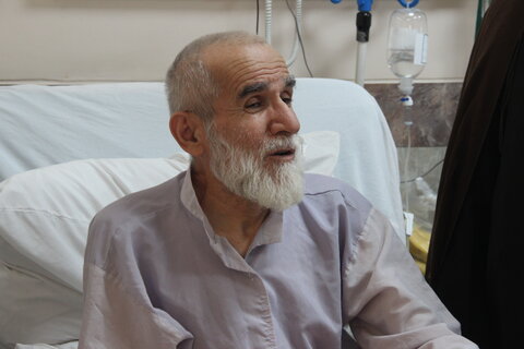 تصاویر / عیادت مدیر حوزه علمیه استان قزوین از حجت الاسلام عباسی